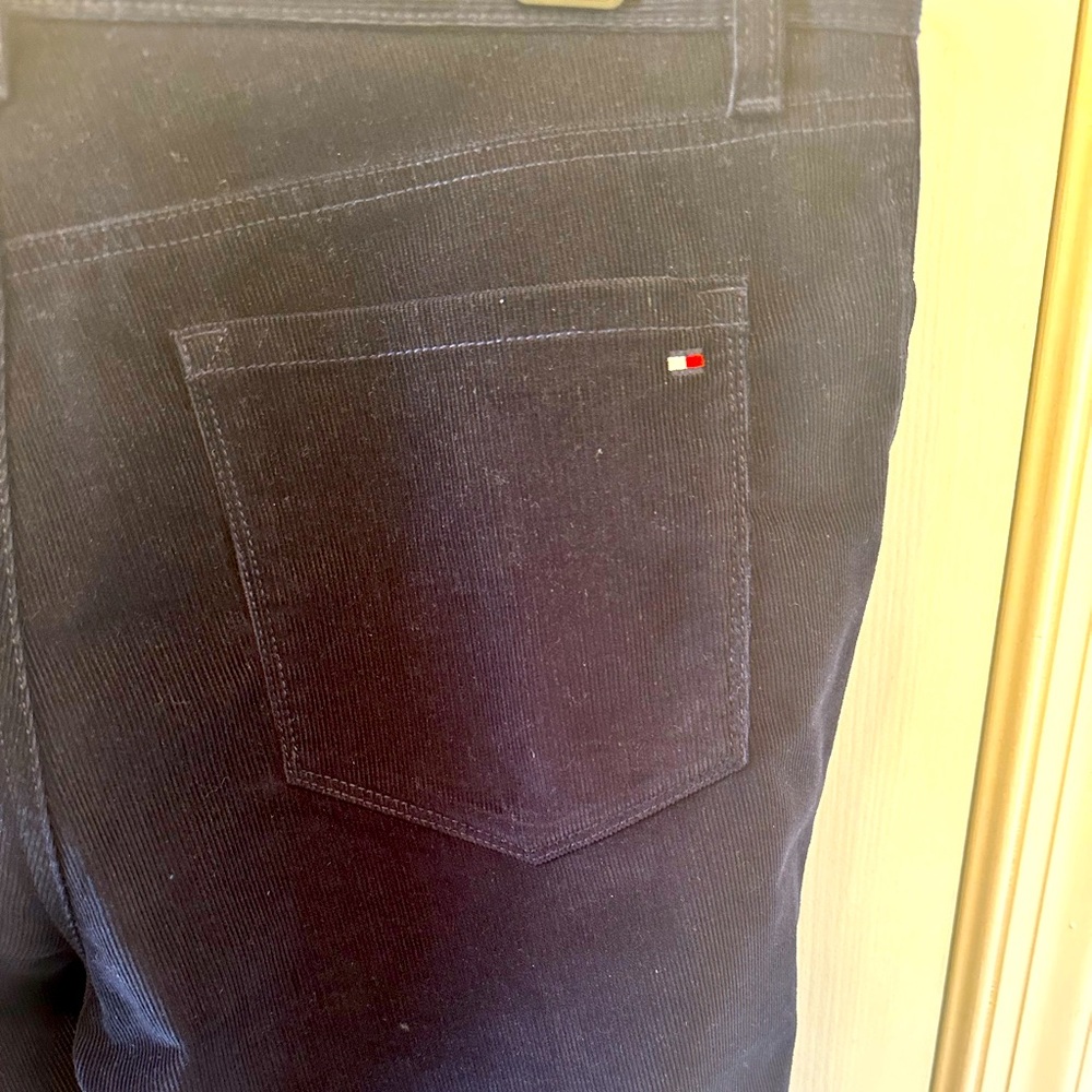 Tommy Hilfiger straight corduroy pants in size 34/30 men.
